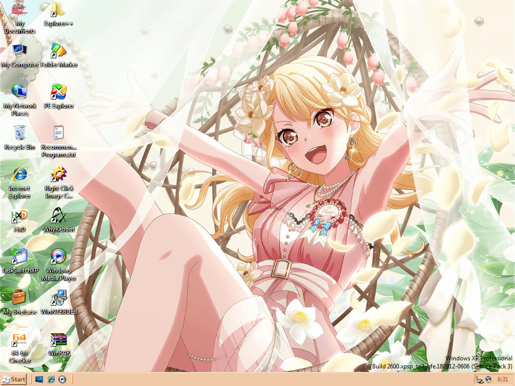 https://ia801408.us.archive.org/10/items/WinXPIntegralEdition-211216/XPIE-211216-Desktop.png
